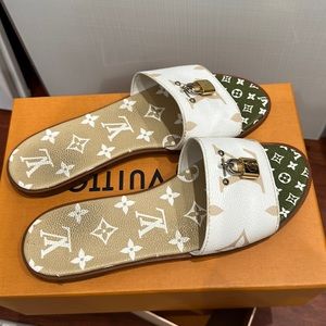 LOUIS VUITTON LOCK SANDAL